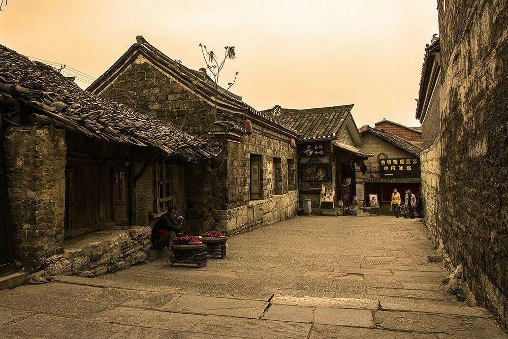 春节将至各地过年必备的年货和仪式纷纷登场